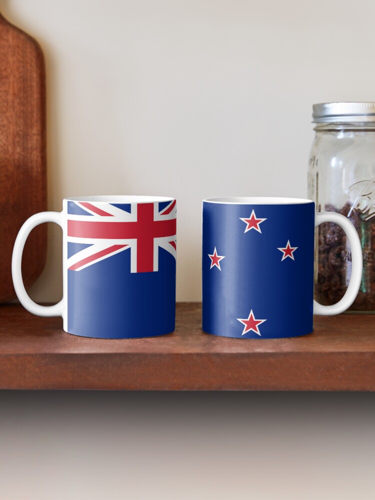 Aperçu 2 sur 6. Mug à café avec l'œuvre Drapeau de la Nouvelle Zélande créée et vendue par Shorlick.