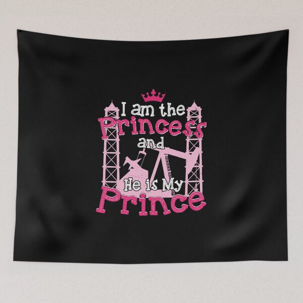 Aperçu de l'œuvre Oilfield Worker Wife Princess Marriage Huile pour puits créée et vendue par StrongShirts.