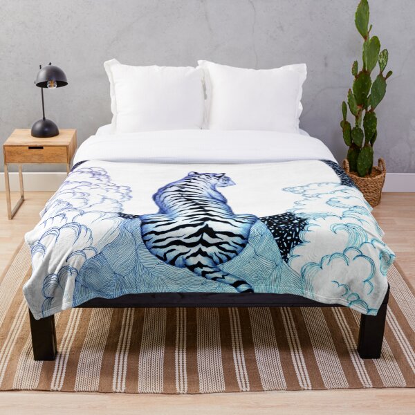 Ombre Tiger Moon Throw Blanket
