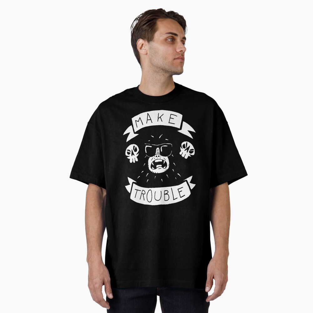 Aperçu de l'œuvre T-shirt oversize créée et vendue par DiabolickalPLAN.