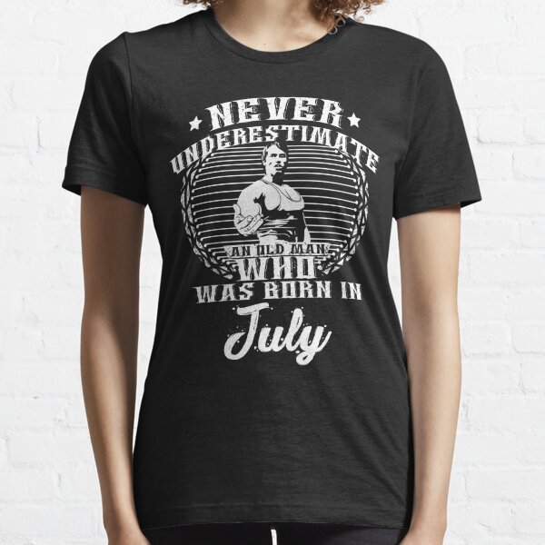 Never Underestimate A Jets Fan Born In July T-Shirt - TeeNaviSport