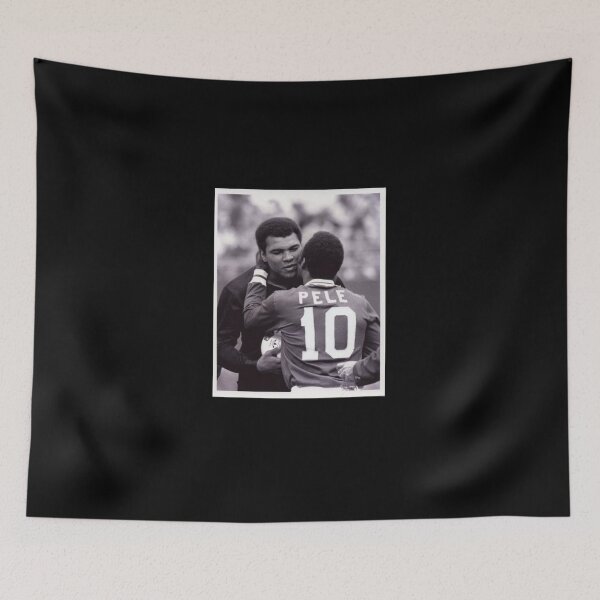 Artikelvorschau, Muhammad Ali und Pele - Klassisches T-Shirt entworfen und verkauft von robveryles.