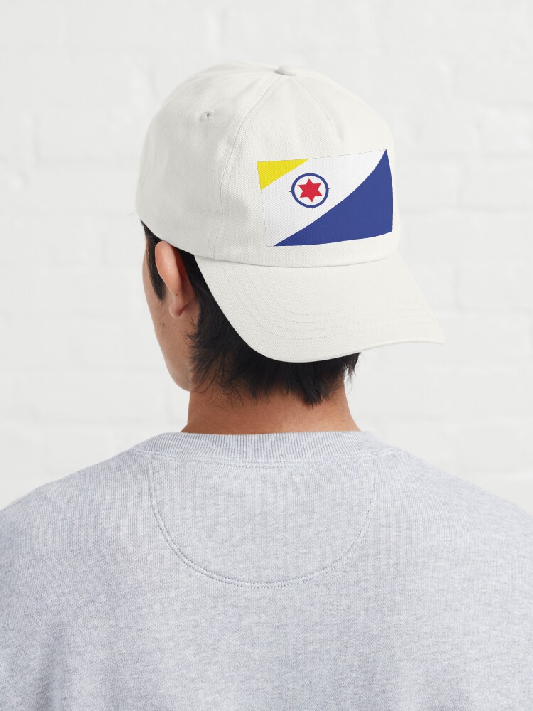 Aperçu 4 sur 7. Casquette avec l'œuvre Drapeau de Bonaire créée et vendue par Shorlick.