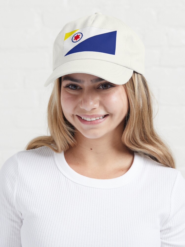 Aperçu 6 sur 7. Casquette avec l'œuvre Drapeau de Bonaire créée et vendue par Shorlick.