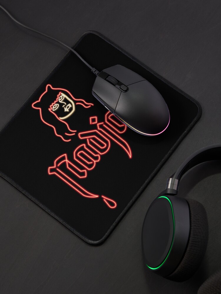 Aperçu 4 sur 5. Tapis de souris avec l'œuvre WWDITS Néon de Nadja créée et vendue par Twisted-Giraffe.