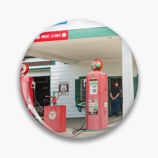 Artikelvorschau, Route 66 restaurierte Garage entworfen und verkauft von Brian Scantlebury.