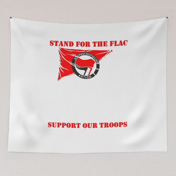 Aperçu de l'œuvre L'objecteur apporte un support pour le drapeau Antifa Graphic pour les fans créée et vendue par Marguerite042Ri.