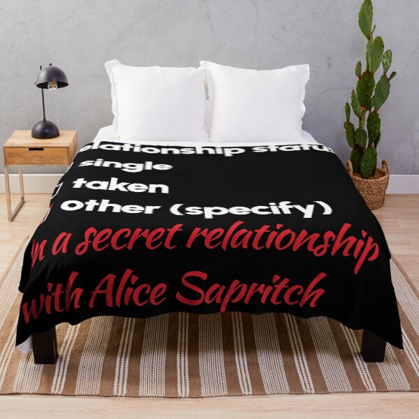 Aperçu de l'œuvre Alice Sapritch - Relationship 2 créée et vendue par 2Girls1Shirt.