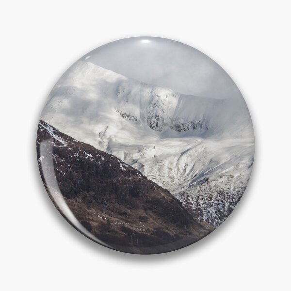 Artikelvorschau, Snowcapped Binnein Mor entworfen und verkauft von heidipics.