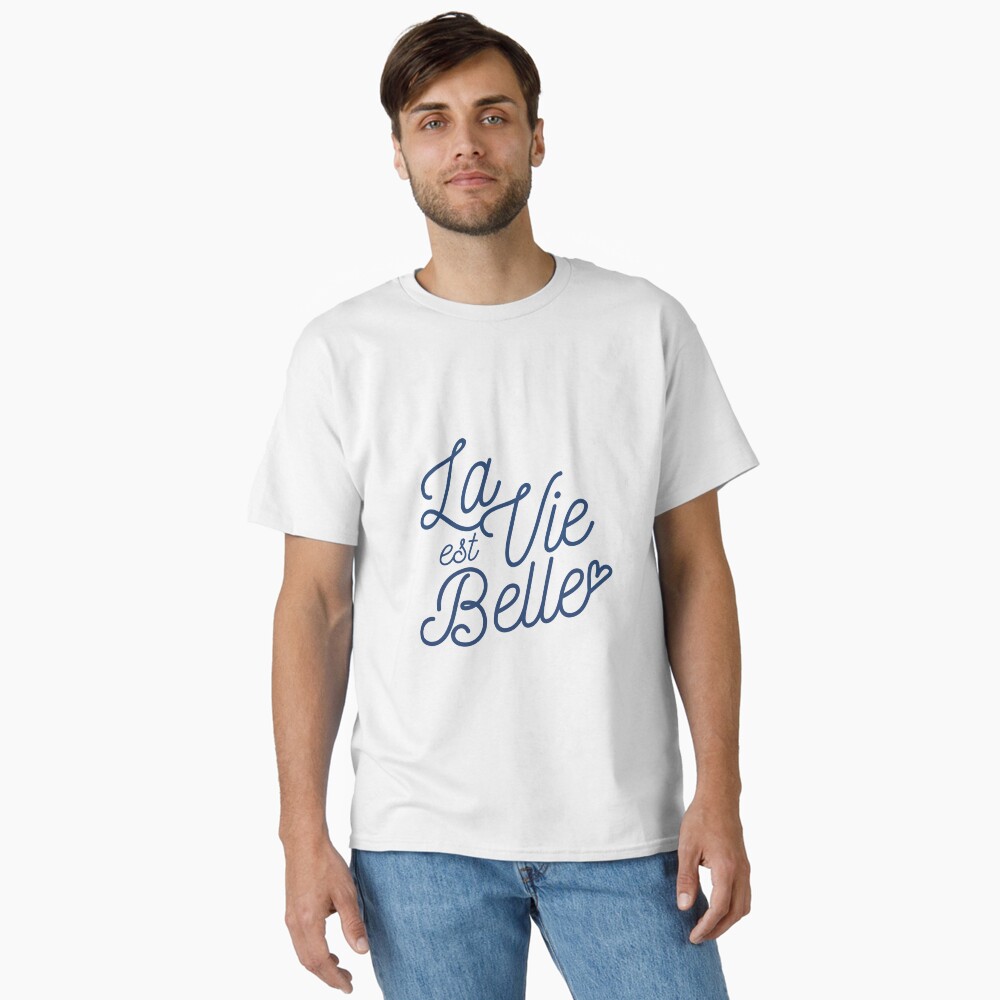 Aperçu de l'œuvre T-shirt classique créée et vendue par boumbadaboum.