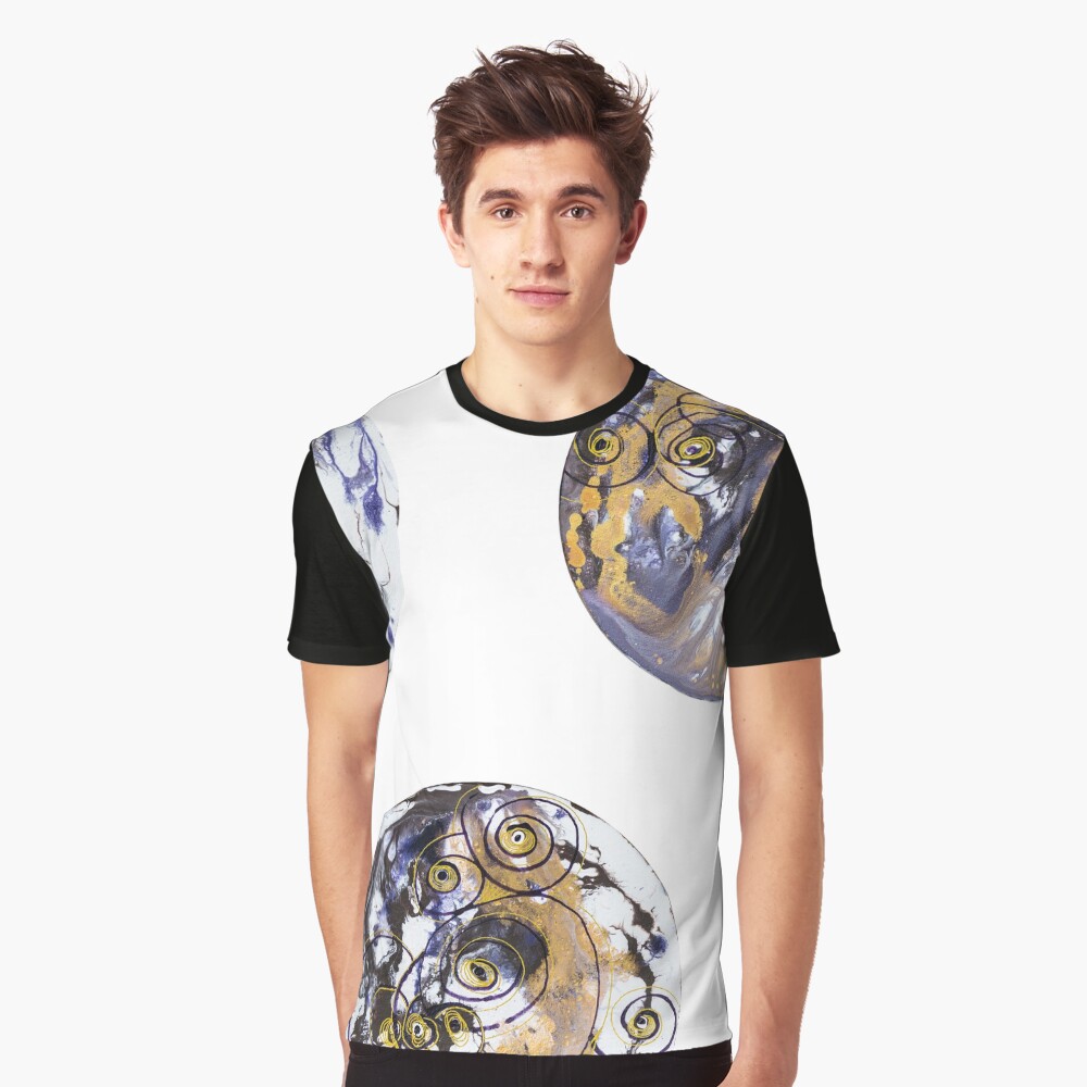 Fluid painting "spiral eyes" circles Graphic T-Shirt