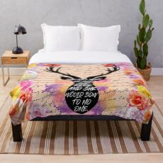 Heir of Fire Throw Blanket