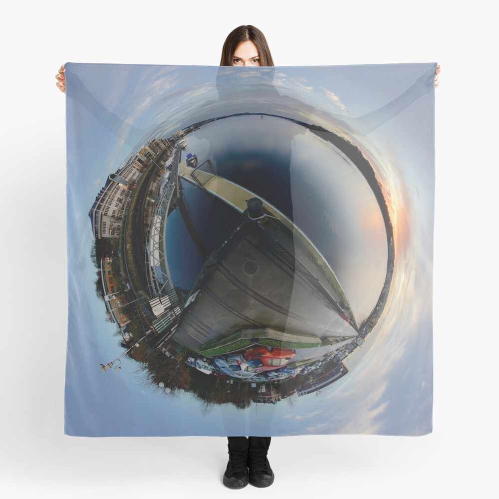Foyle Marina at Dawn, Stereographic Scarf