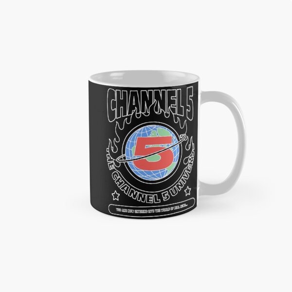Artikelvorschau, Kanal 5 Merch Universe Shirt entworfen und verkauft von CeciliaMontana.