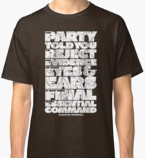 FAKE NEWS Classic T-Shirt