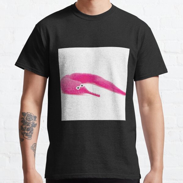 gusano en una cadena Camiseta clásica