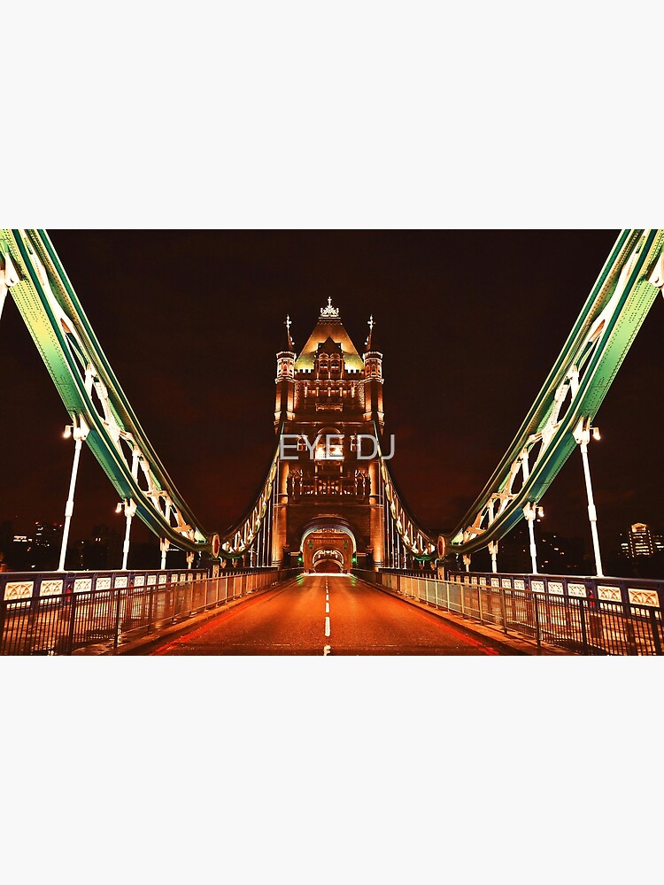 EARLY HOURS. (Tower Bridge) by iDJPhotography