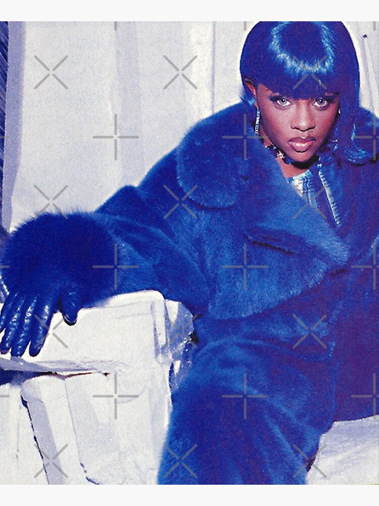 lil kim blue fur coat