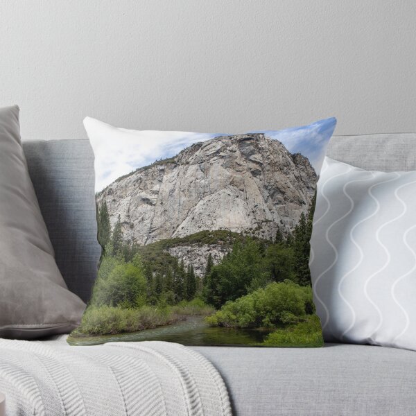 Artikelvorschau, Wiesenansicht - Kings Canyon Park, Kalifornien entworfen und verkauft von J Carr Photographer.