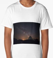 In a long long night Long T-Shirt