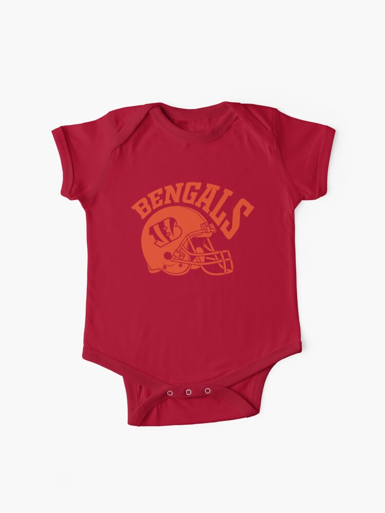 Cincinnati Bengals Baby 3-Piece Bodysuit, Sleep 'n Play, and Cap Set