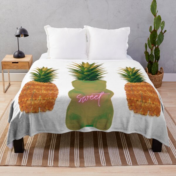Artikelvorschau, Süße gummiartige Ananas entworfen und verkauft von Baroque-Moon.