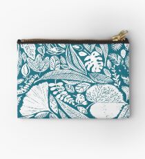 Magical nature findings Studio Pouch