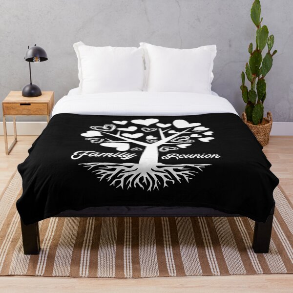 Item preview, Reunión familiar01WH designed and sold by Cushy Digital.