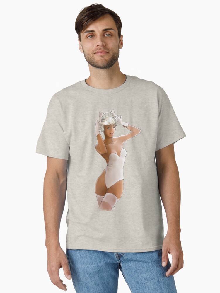 Aperçu 1 sur 7. T-shirt classique avec l'œuvre Catgirl blanche créée et vendue par fligans.