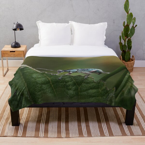 Item preview, Gorgojo en el borde designed and sold by cuprum.