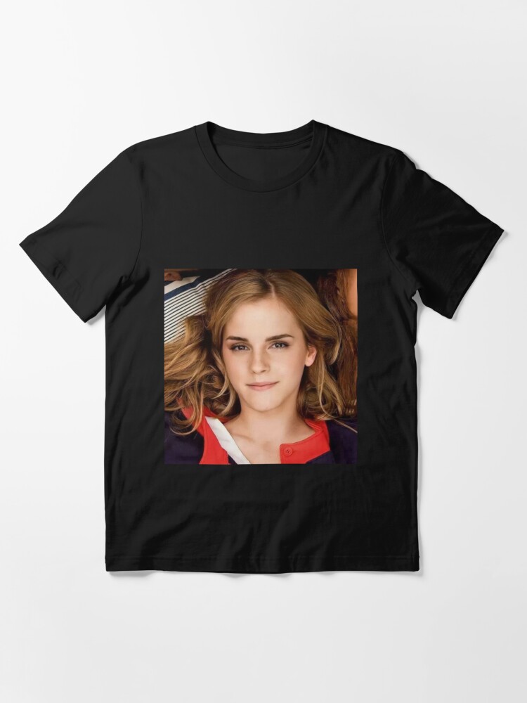 Emma Watson Beautiful Photo T Shirt By Tanheikner2 Redbubble Emma T Shirts Emma Watson