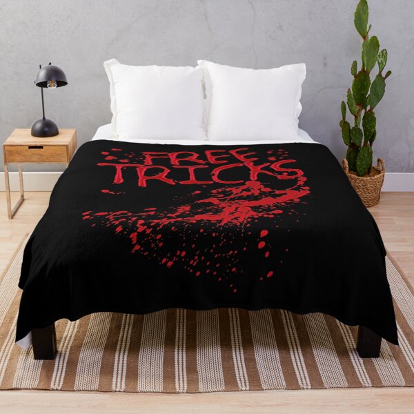 Artikelvorschau, Kostenlose Tricks Scary Bloody Halloween entworfen und verkauft von MalloWilli.