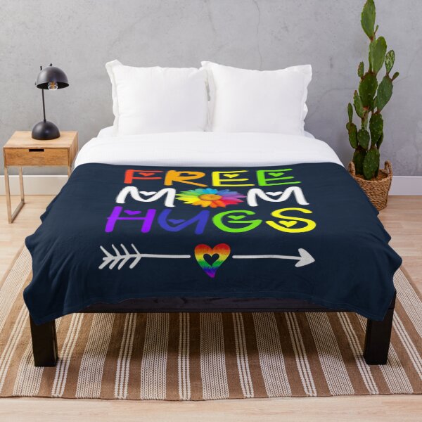 Artikelvorschau, Kostenlose Mutter umarmt Daisy Rainbow Heart Lgbt Pride Month entworfen und verkauft von soulsaint.