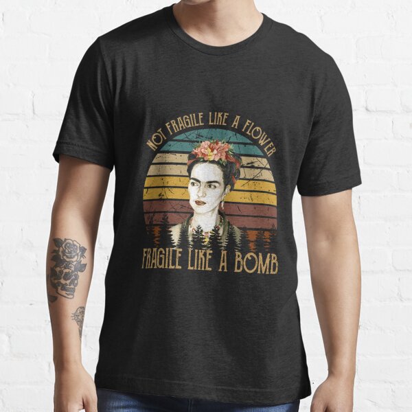Aperçu de l'œuvre pas fragile comme une fleur Frida Kahlo peintre art pour les fans créée et vendue par BucurApostol.