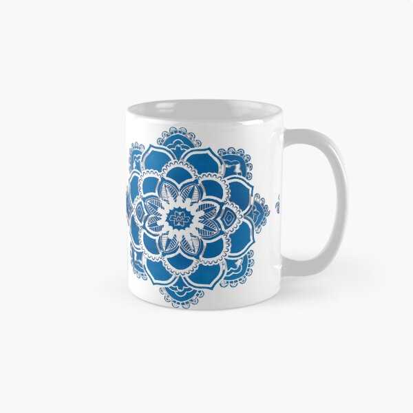 Artikelvorschau, Leuchtend blaue Blume entworfen und verkauft von Melissa Renee.