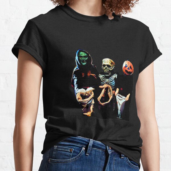 trick or treat Classic T-Shirt
