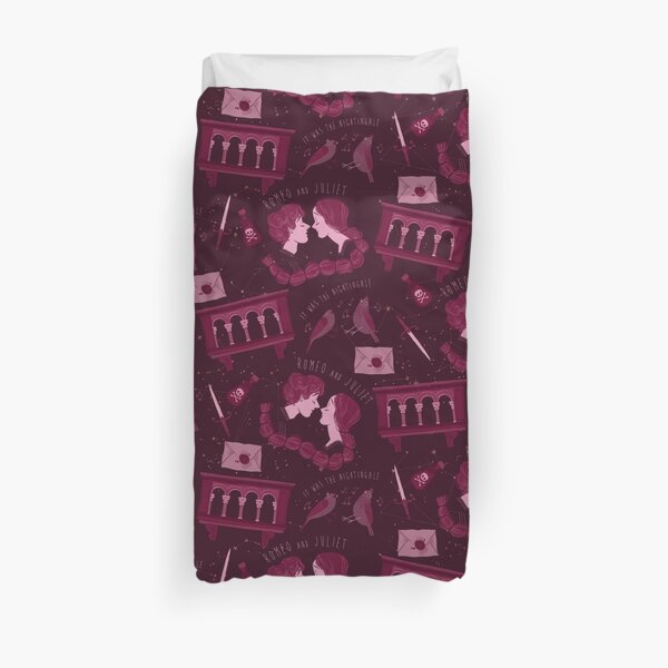 Shakesperean pattern - Romeo and Juliet Duvet Cover