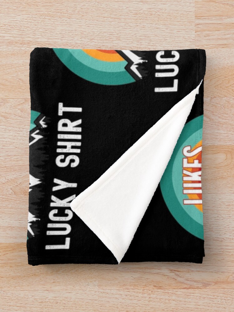 Imagen 3 de 6, Manta con la obra Lukes Lucky Shirt, diseñada y vendida por ryanhcs.