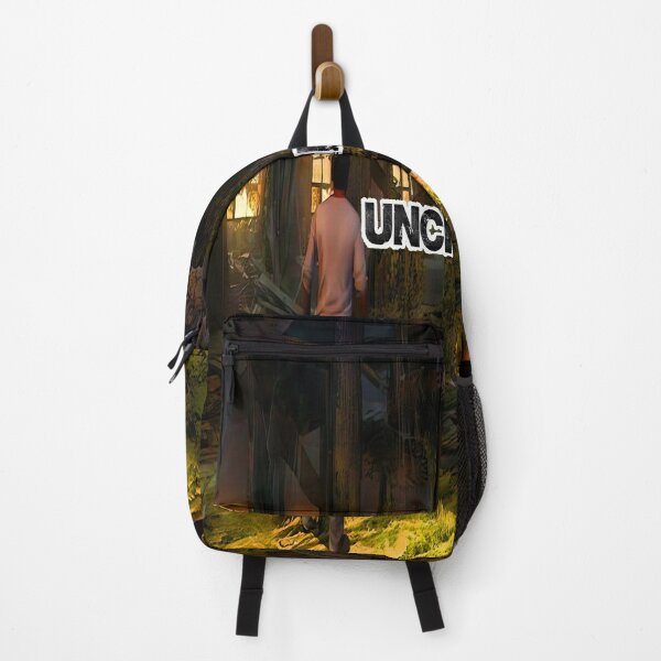 What backpack does Nathan Drake (Tom Holland) wear in Uncharted