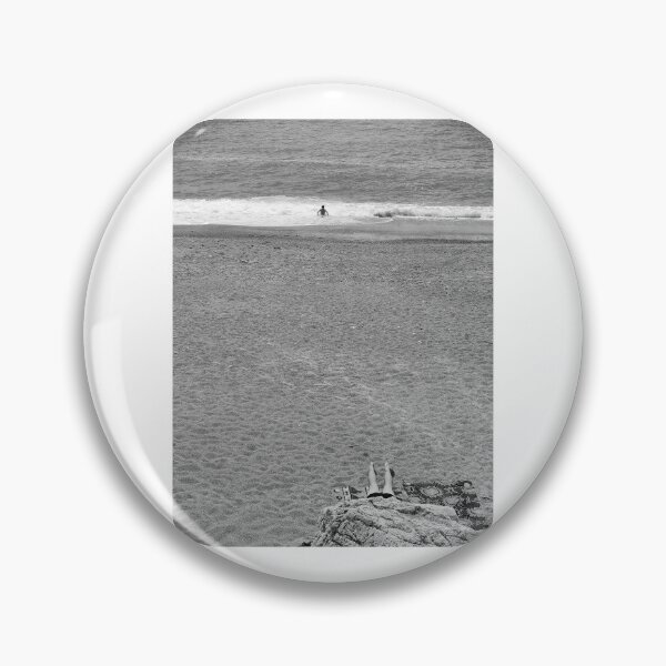 Item preview, 2011 Coppia di fidanzati al mare designed and sold by robertoferrero.