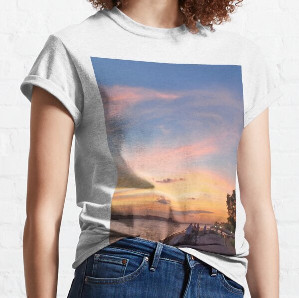 Sunset in New York Classic T-Shirt