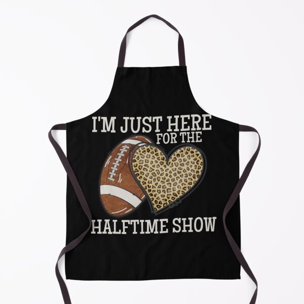 Artikelvorschau, Ich bin nur hier für die Halbzeitshow mit einem lustigen American Football Leopardenmuster-Herzdess entworfen und verkauft von ayeshadanaqws.