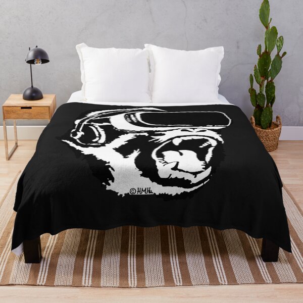 Artikelvorschau, VR-Gorilla-wesentliches T-Shirt entworfen und verkauft von JeremiahMcbride.