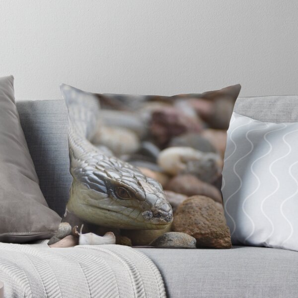 Item preview, Lizard Looking designed and sold by suziq1962.