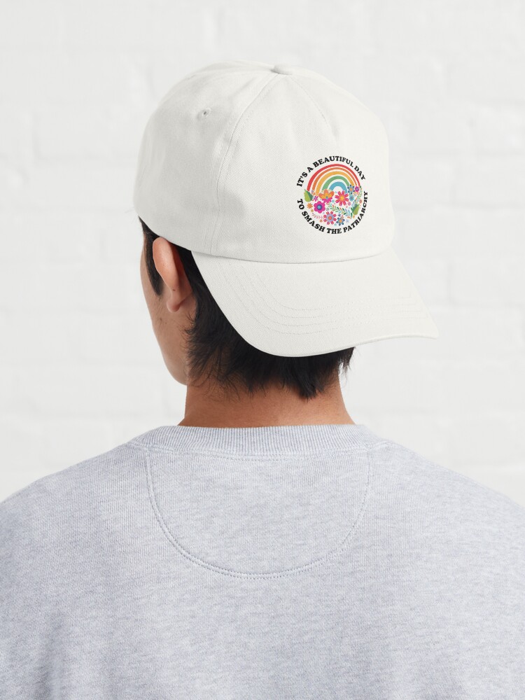 Thumbnail 4 von 7, Cap, Es ist ein schöner Tag, um das feministische Zitat des Patriarchats zu zerschlagen designt und verkauft von stickersworld31.