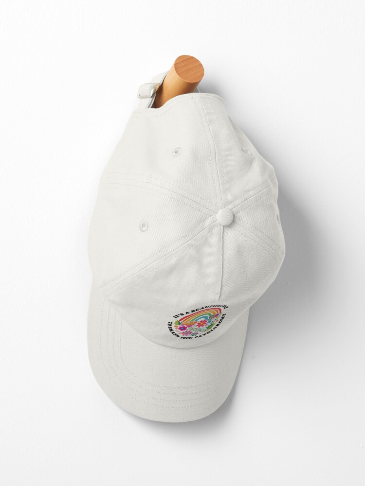 Thumbnail 2 von 7, Cap, Es ist ein schöner Tag, um das feministische Zitat des Patriarchats zu zerschlagen designt und verkauft von stickersworld31.