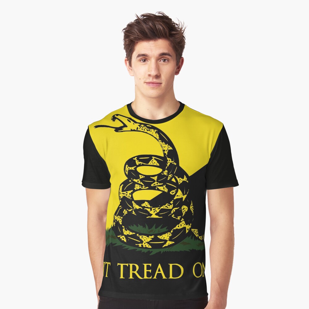 "Gadsden Flag" T-shirt by NeedThreads | Redbubble