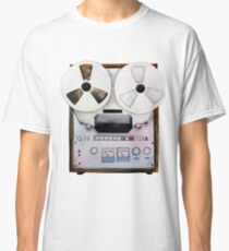 Watercolor reel tape recorder Classic T-Shirt