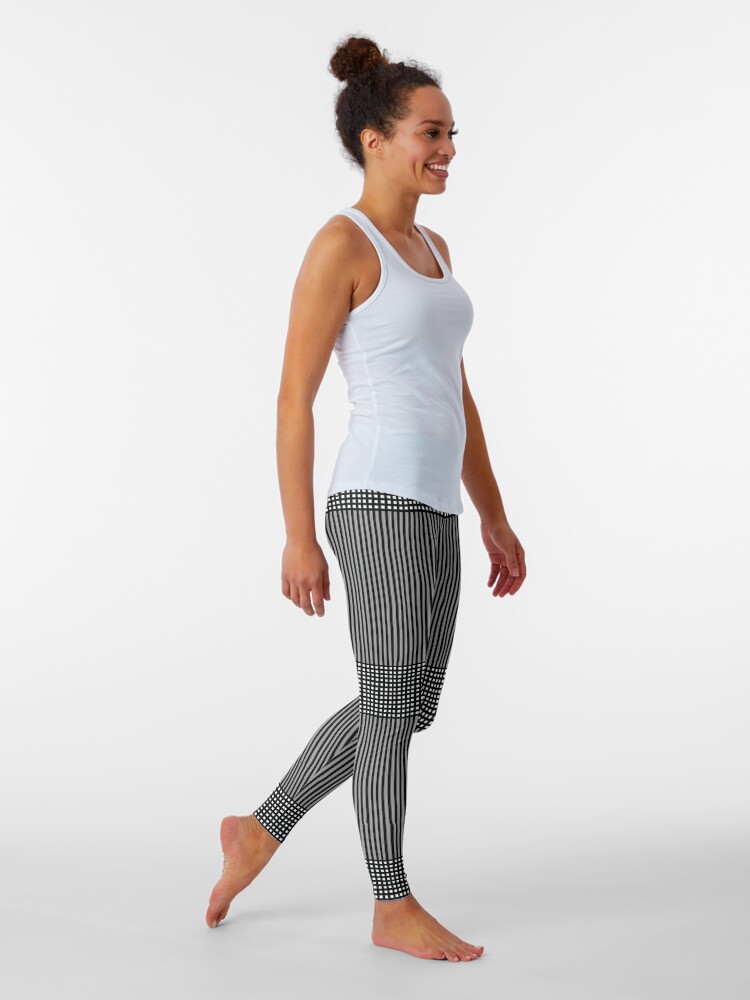 Vertical Striped White-Black Yoga Leggings