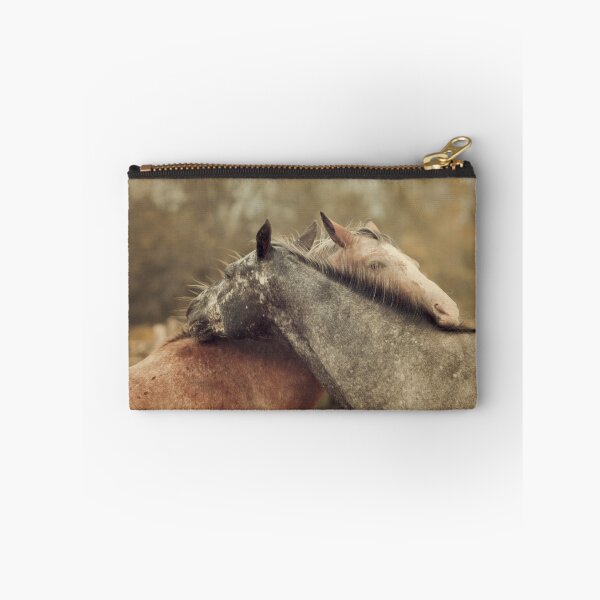 Artikelvorschau, Equine Scratches entworfen und verkauft von jamieleigh.